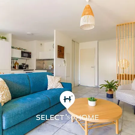 Select' -t3 Au Coeur Du Lavandou à Proximité Des Commerces Et Des Plages Avec Parking Et Piscine - Eden-e31