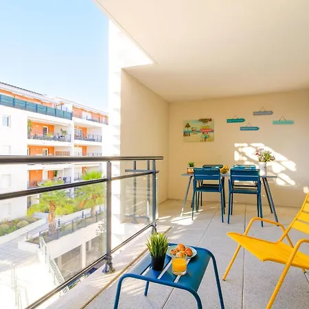 Select' -t3 Au Coeur Du Lavandou: Coastal Retreat With Pool And Parking Apartment *